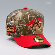 ATLANTA BRAVES SPEEDWAY CLASSIC REALTREE EDGE™ SCARLET NEW ERA FITTED CAP