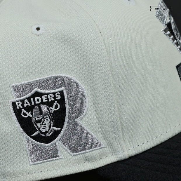 LAS VEGAS RAIDERS '90'S HELMET LOGO OFF WHITE NEW ERA FITTED CAP