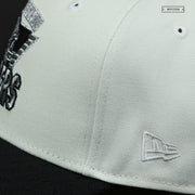 LAS VEGAS RAIDERS '90'S HELMET LOGO OFF WHITE NEW ERA FITTED CAP