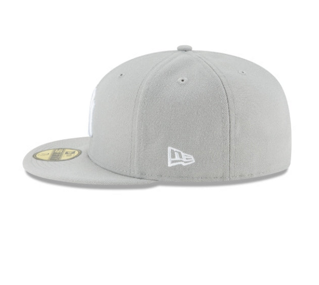 NEW YORK YANKEES GRAY BASIC NEW ERA FITTED HAT